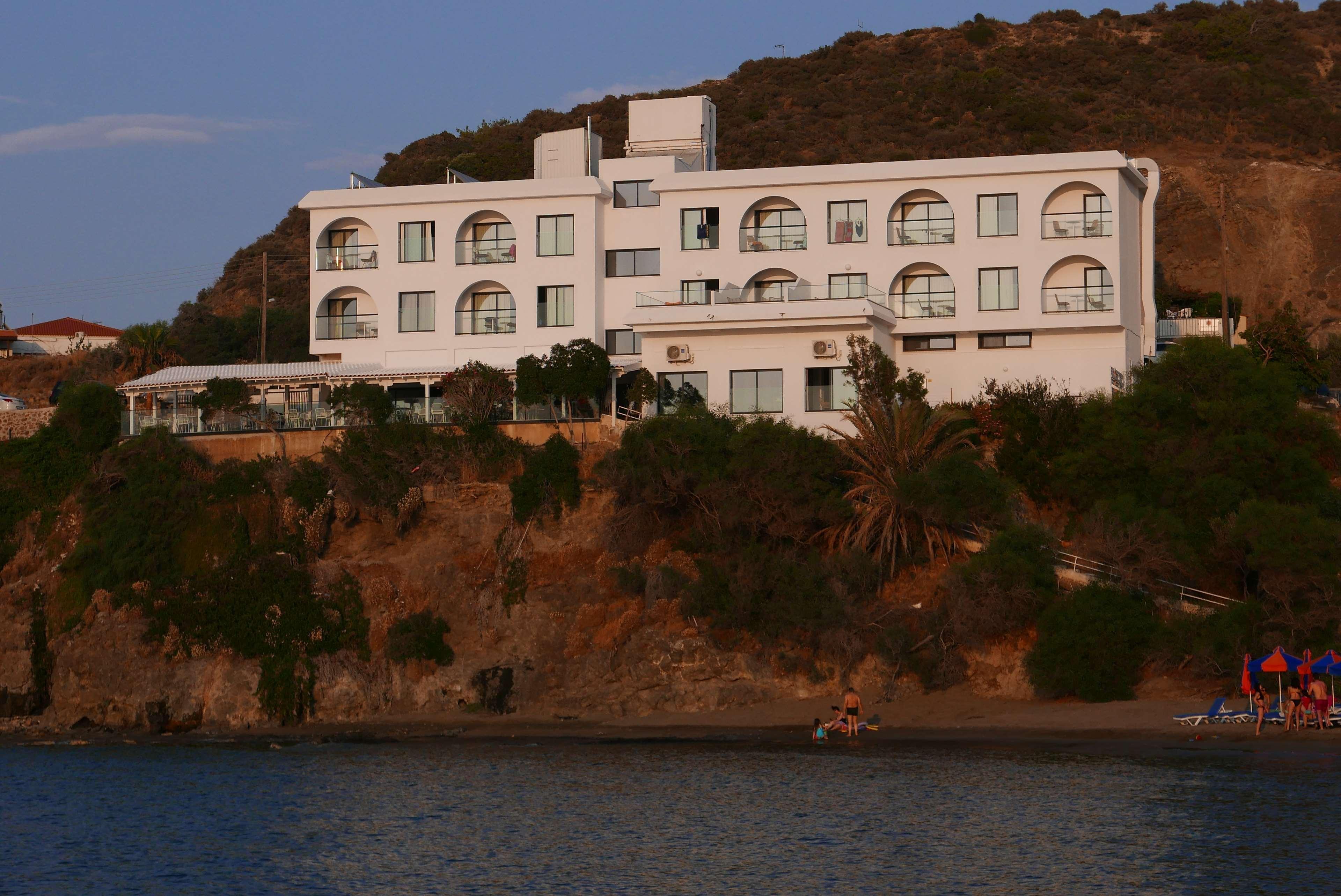 E.J. Pyrgos Bay Hotel Exterior photo
